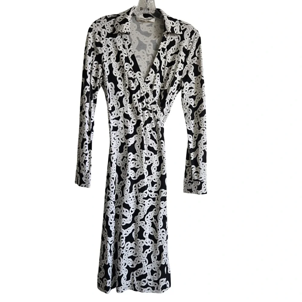 Vtg Diane von Furstenberg 6 Wrap Dress Womens Black White Excellent Silk Chain